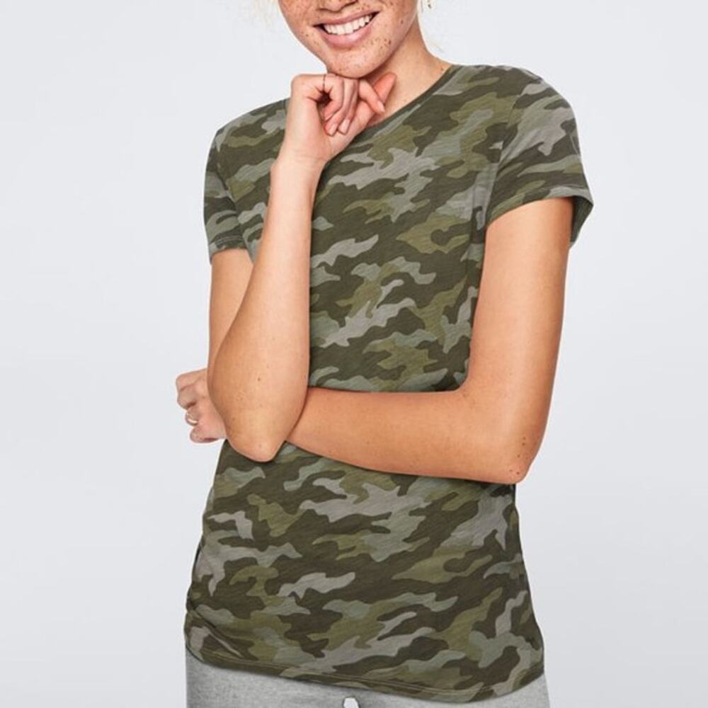 Victorias secret PINK Camo crew neck short sleeve tshirt xs